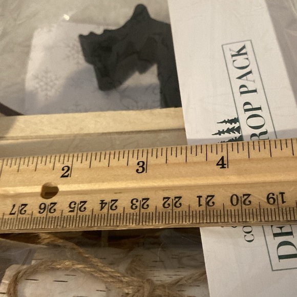 Target BP 2021 Christmas Decor Prop Pack - Picture 5 of 7